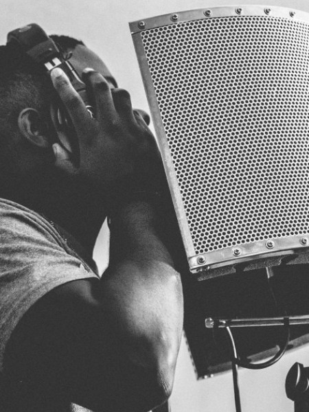 5 Trucos Caseros Raros Pero Efectivos para que tus Grabaciones Suenen&nbsp;Pro