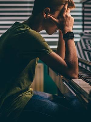 Si subes música y NADIE la escucha, no es culpa del algoritmo… ¡es culpa&nbsp;tuya!